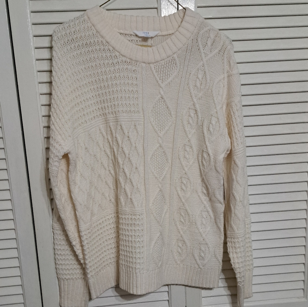 Women's Cream Cable Knit Sweater